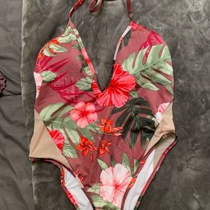 Swim suit ❌❌SOLD❌❌